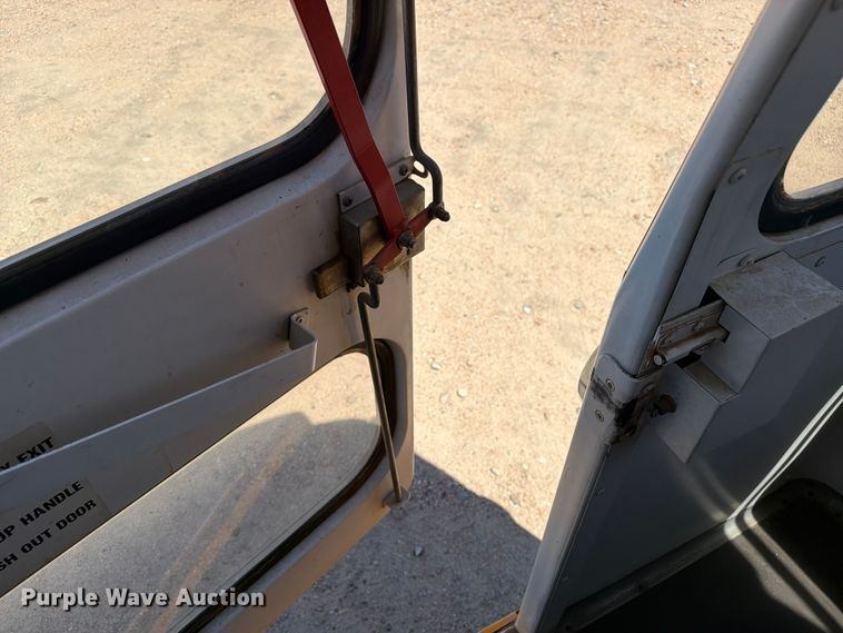 image for item EW1055 2003 Ford E450 school bus