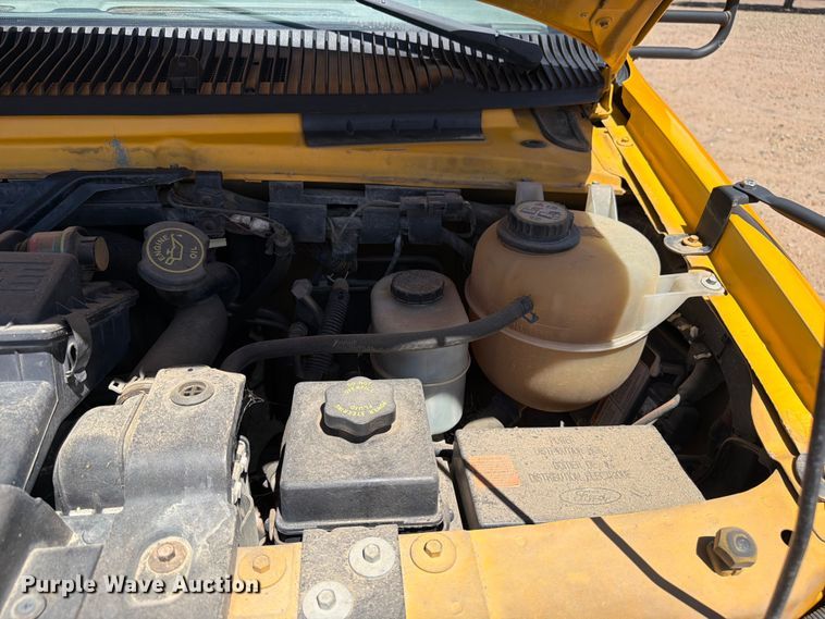 image for item EW1055 2003 Ford E450 school bus