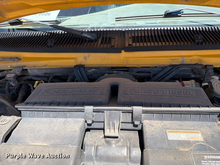 image for item EW1055 2003 Ford E450 school bus