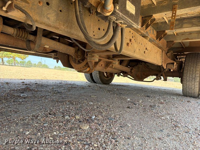 image for item EW1055 2003 Ford E450 school bus