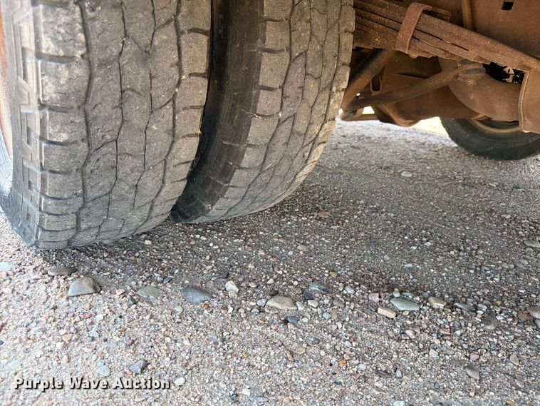image for item EW1055 2003 Ford E450 school bus