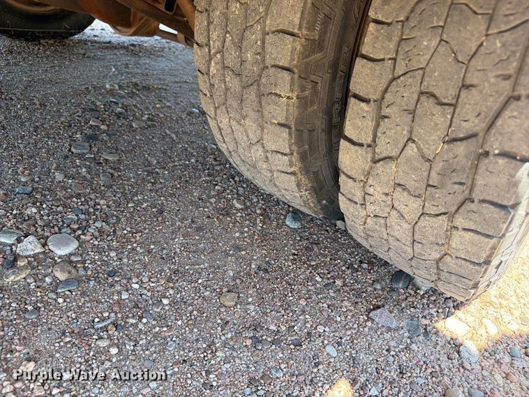 image for item EW1055 2003 Ford E450 school bus