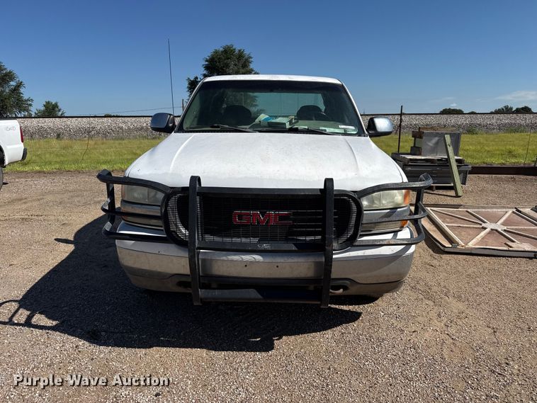 image for item EW4037 2000 GMC Sierra 1500 Ext. Cab pickup truck