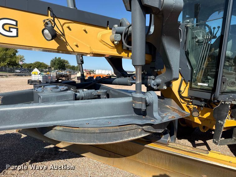 image for item EW4246 2012 John Deere 670G motor grader