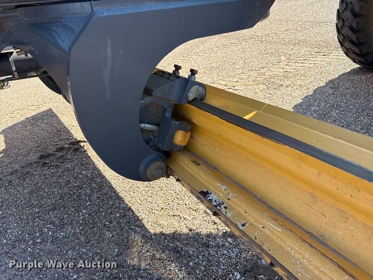 image for item EW4246 2012 John Deere 670G motor grader