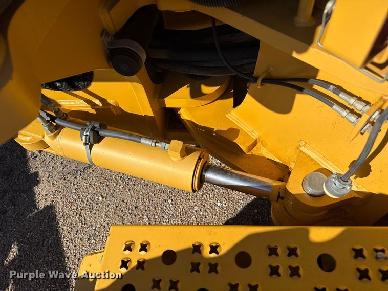 image for item EW4246 2012 John Deere 670G motor grader