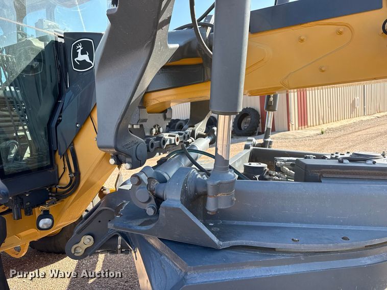 image for item EW4246 2012 John Deere 670G motor grader