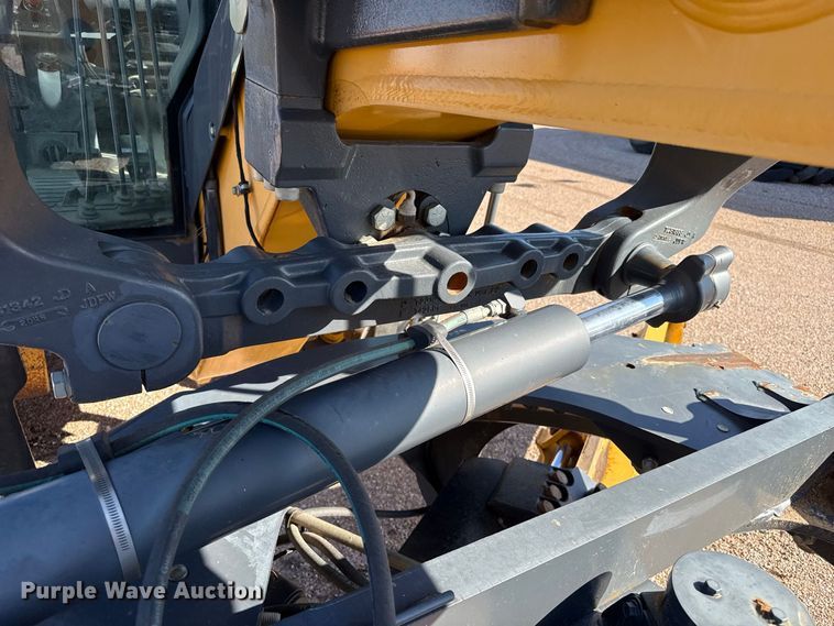 image for item EW4246 2012 John Deere 670G motor grader