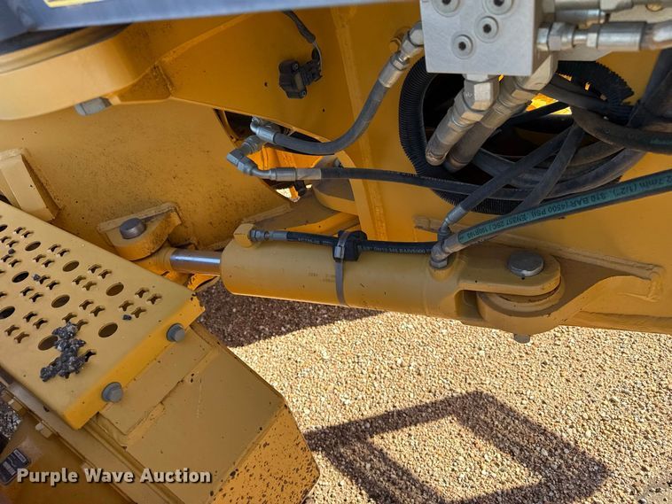 image for item EW4246 2012 John Deere 670G motor grader