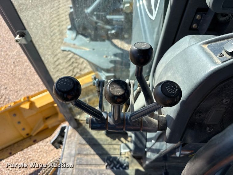 image for item EW4246 2012 John Deere 670G motor grader