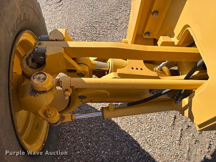 image for item EW4246 2012 John Deere 670G motor grader