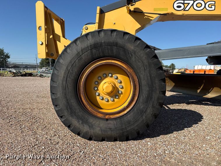 image for item EW4246 2012 John Deere 670G motor grader