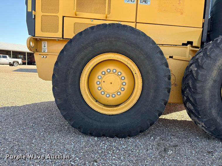 image for item EW4246 2012 John Deere 670G motor grader