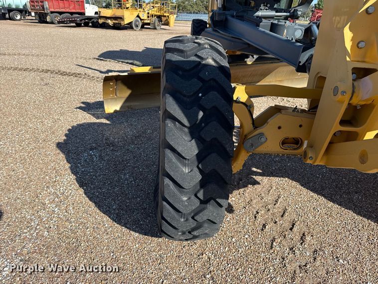 image for item EW4246 2012 John Deere 670G motor grader