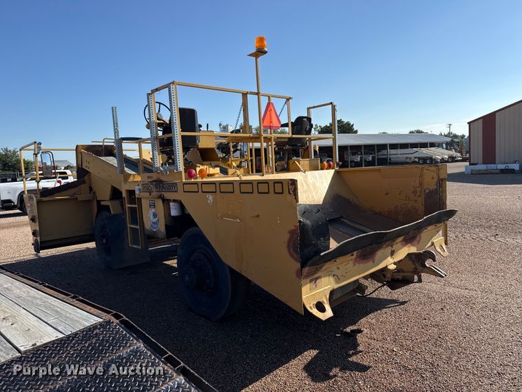 image for item EW4247 1998 Rosco SPRH-H chip spreader