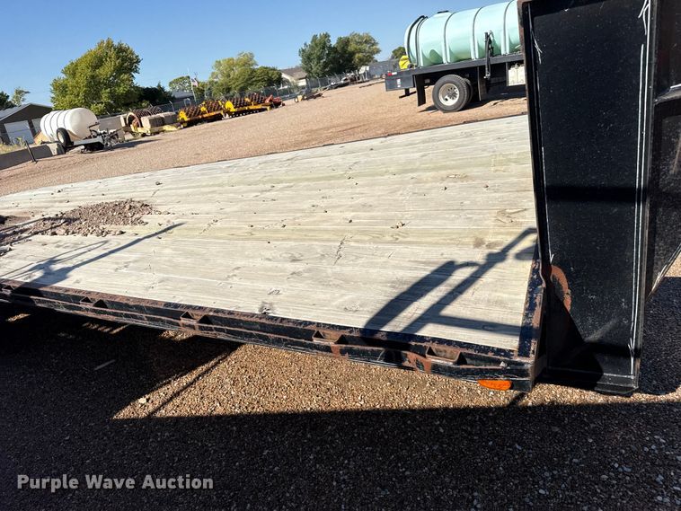image for item EW4248 2001 Neal equipment trailer