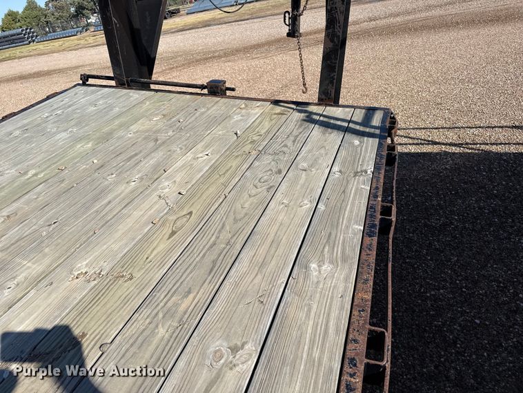 image for item EW4248 2001 Neal equipment trailer