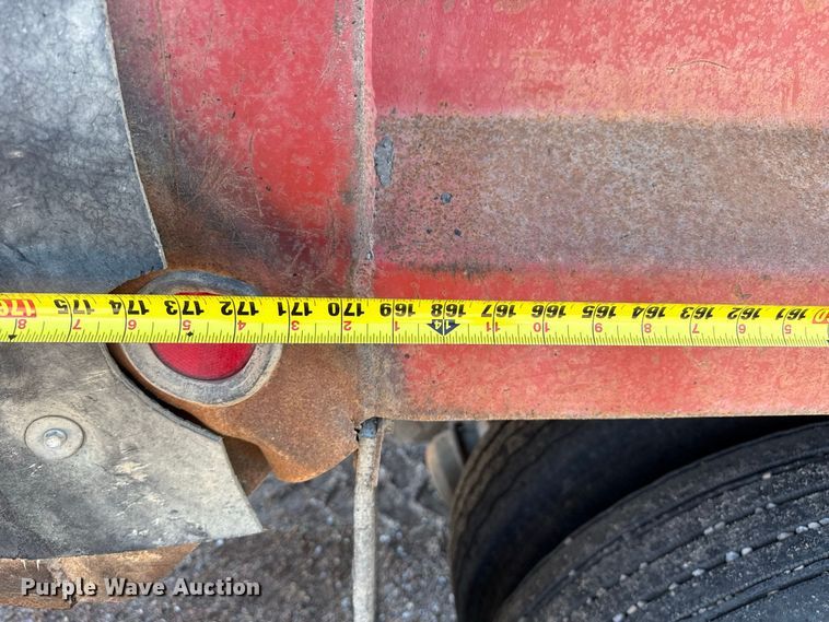 image for item EW4249 1995 Ford L8000 dump truck