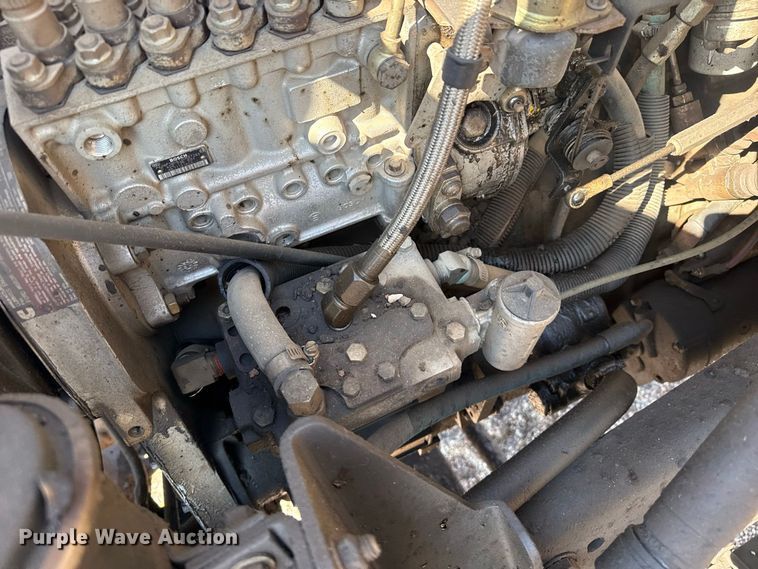 image for item EW4249 1995 Ford L8000 dump truck