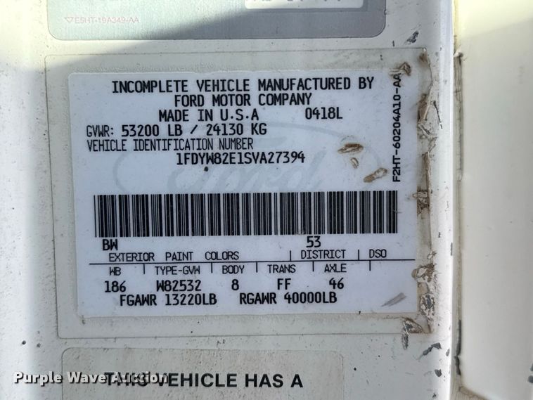 image for item EW4249 1995 Ford L8000 dump truck