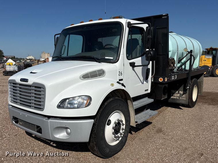 2008 Freightliner Business Class M2