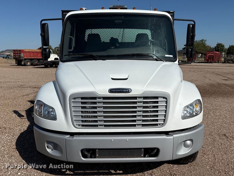 image for item EW4250 2008 Freightliner Business Class M2 flatbed truck