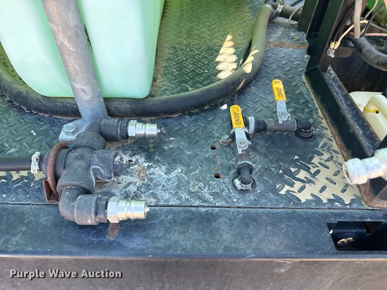 image for item EW4250 2008 Freightliner Business Class M2 flatbed truck