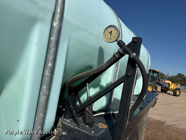 image for item EW4250 2008 Freightliner Business Class M2 flatbed truck