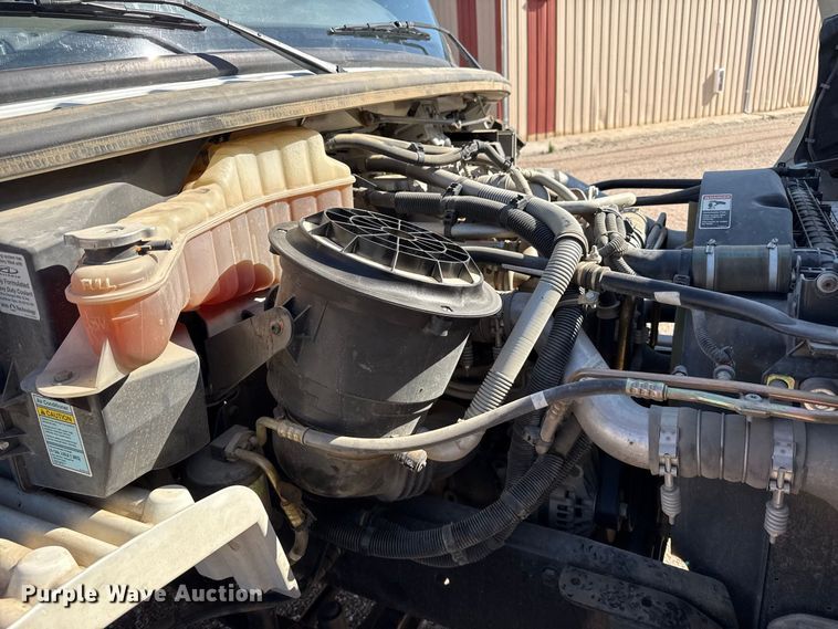 image for item EW4250 2008 Freightliner Business Class M2 flatbed truck