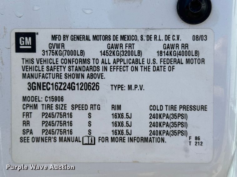 image for item EW4280 2004 Chevrolet Suburban 1500 SUV