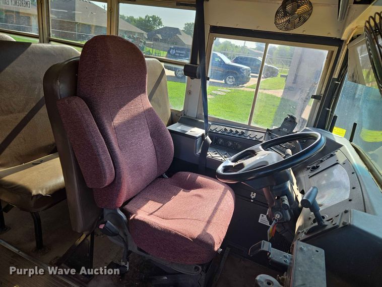 image for item EW8528 2011 Blue Bird Bb Conventional school bus