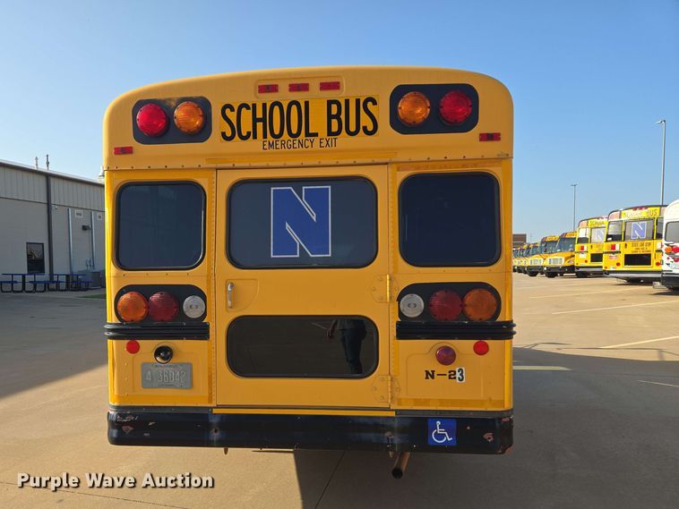 image for item EW8529 2002 Chevrolet Express 3500 school bus