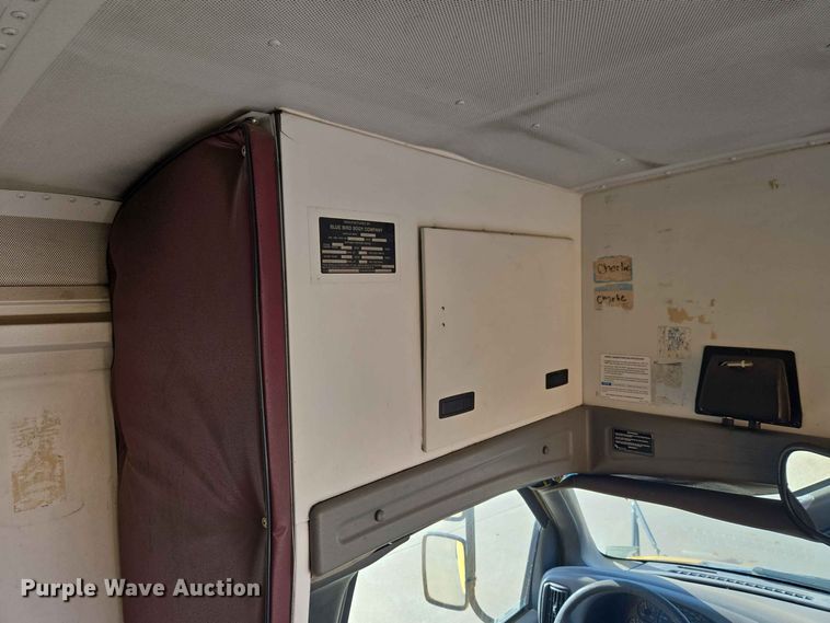 image for item EW8529 2002 Chevrolet Express 3500 school bus