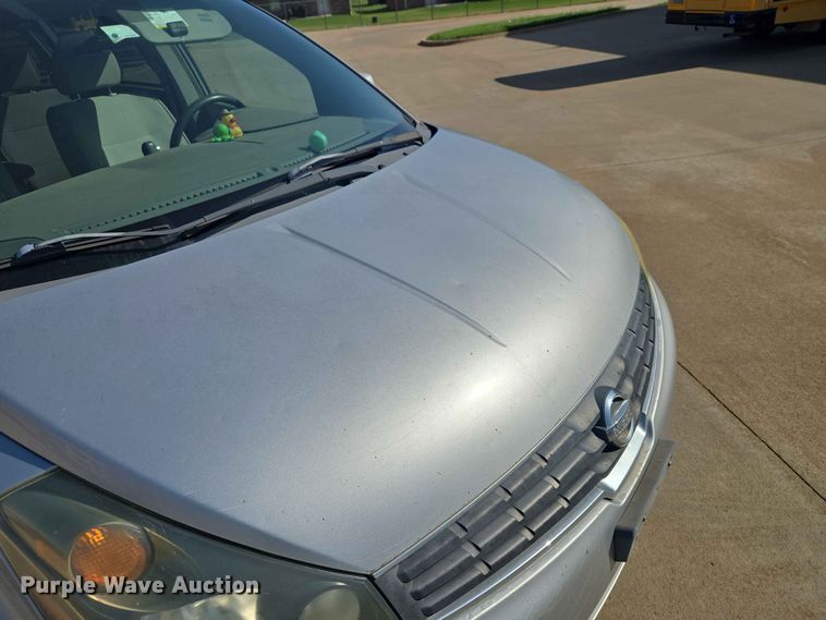 image for item EW8532 2008 Nissan Quest van
