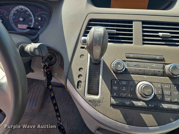 image for item EW8532 2008 Nissan Quest van