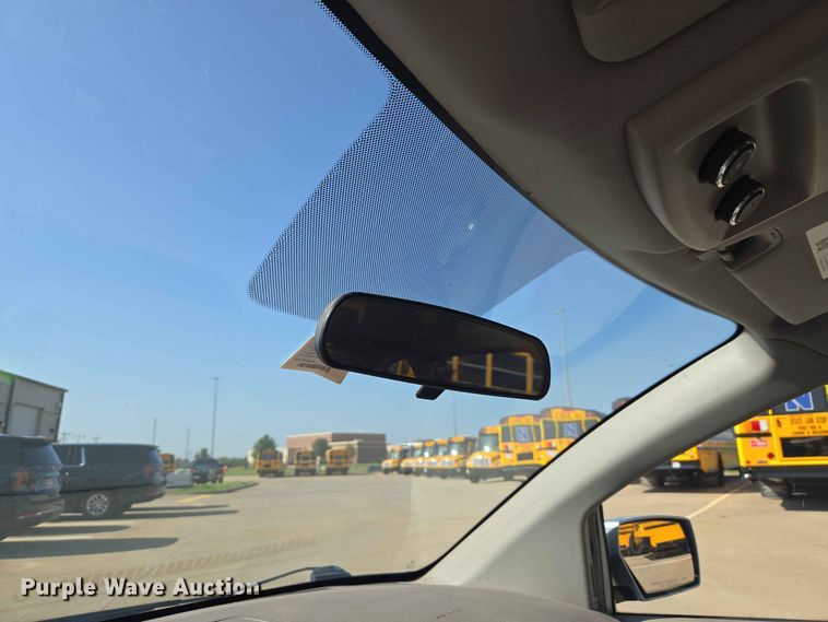 image for item EW8532 2008 Nissan Quest van