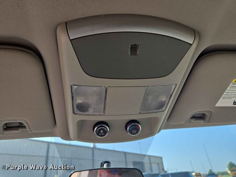 image for item EW8532 2008 Nissan Quest van