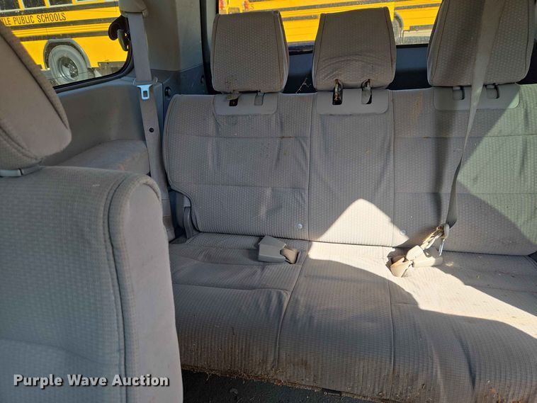 image for item EW8532 2008 Nissan Quest van