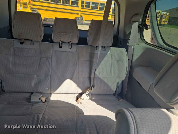 image for item EW8532 2008 Nissan Quest van