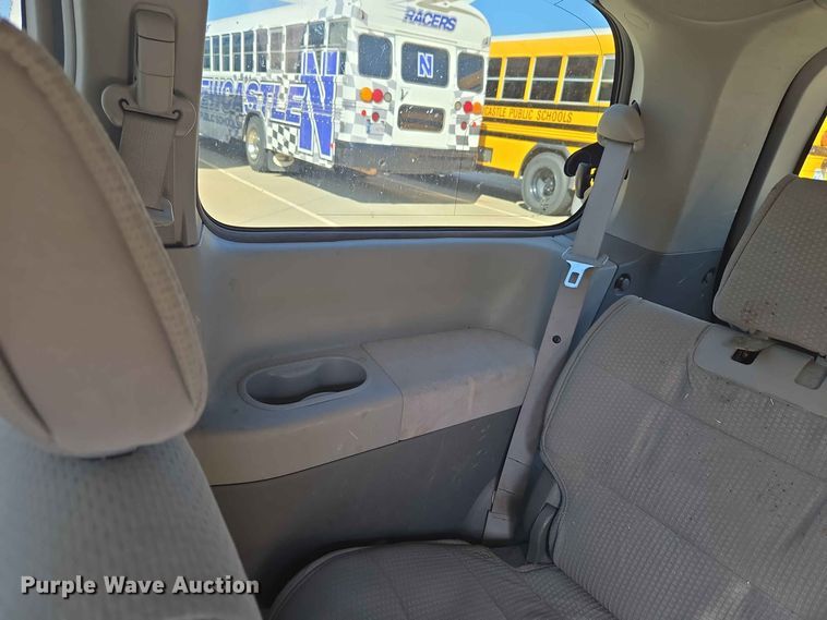 image for item EW8532 2008 Nissan Quest van