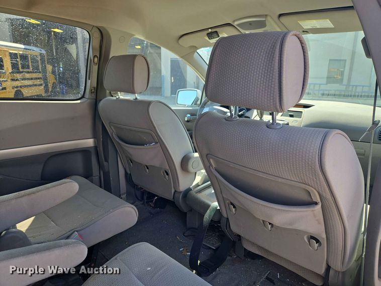 image for item EW8532 2008 Nissan Quest van