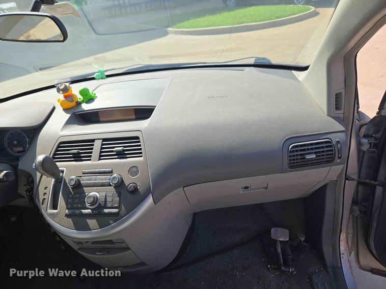 image for item EW8532 2008 Nissan Quest van