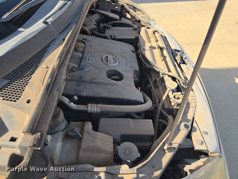 image for item EW8532 2008 Nissan Quest van
