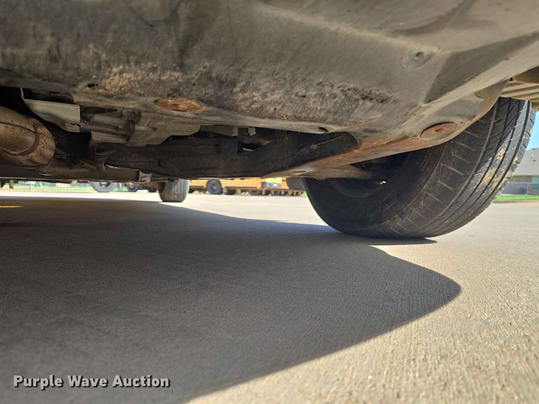 image for item EW8532 2008 Nissan Quest van