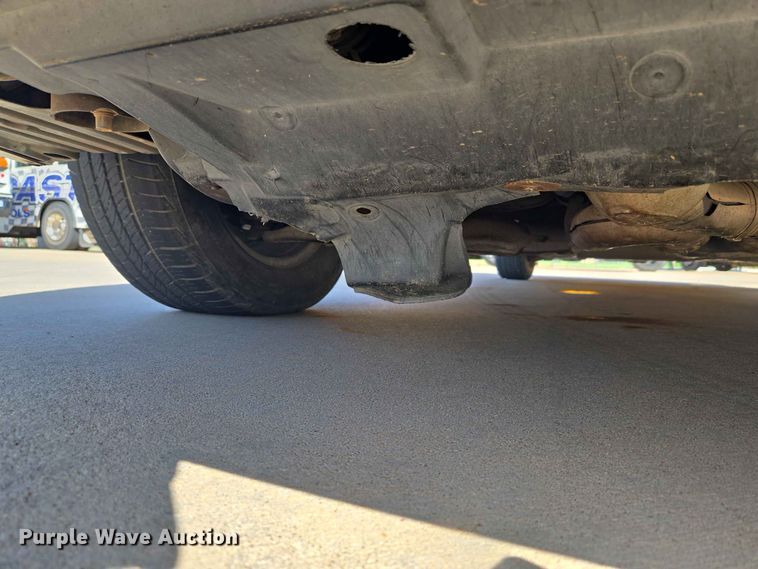 image for item EW8532 2008 Nissan Quest van