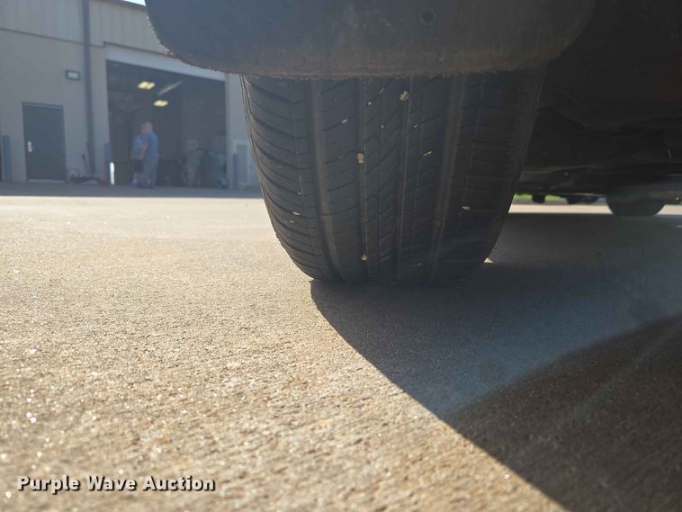 image for item EW8532 2008 Nissan Quest van