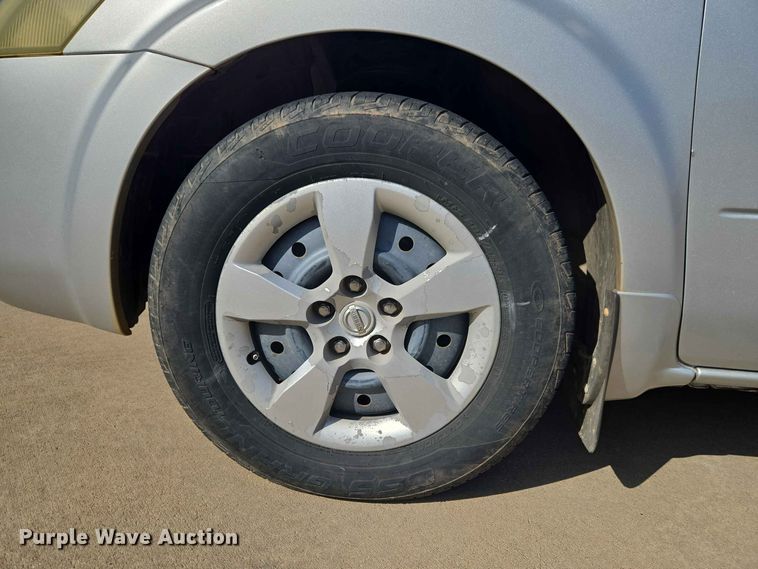 image for item EW8532 2008 Nissan Quest van