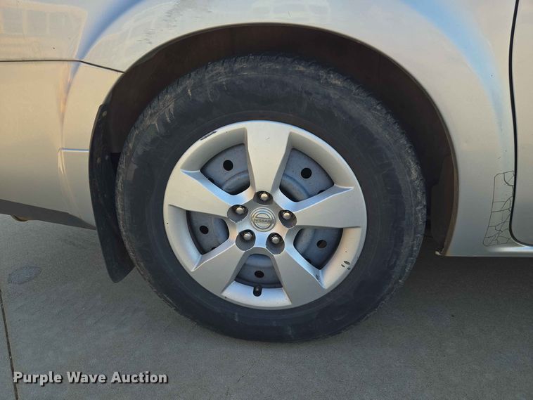 image for item EW8532 2008 Nissan Quest van