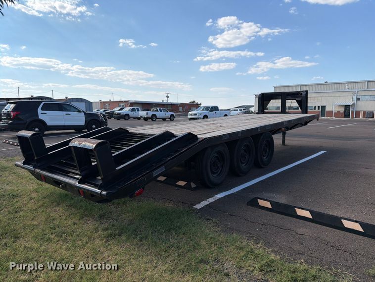 image for item EW8755 1986 W-W Trailer Manufacturers equipment trailer