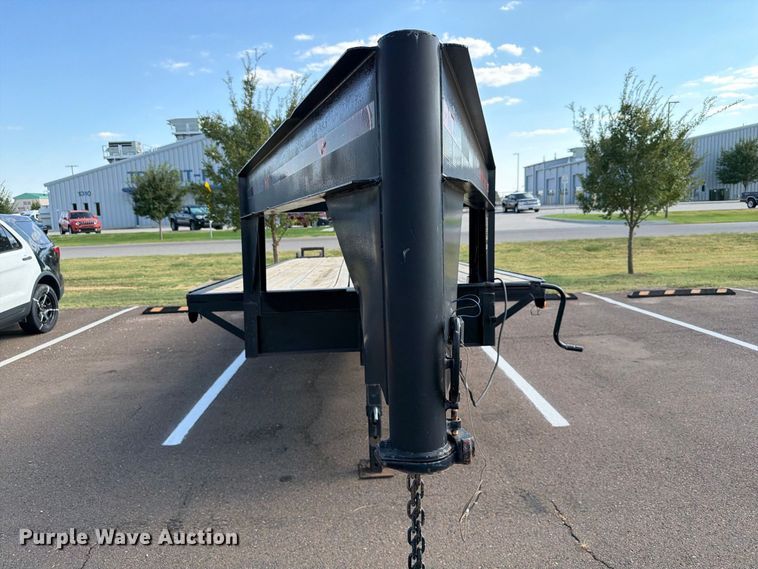 image for item EW8755 1986 W-W Trailer Manufacturers equipment trailer